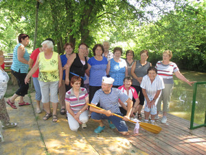 Posezení na vodáckém tábořišti - červen 2016