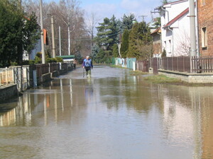 Povodeň 2006 - stav 2. 4. 2006 - 12:00 hod.